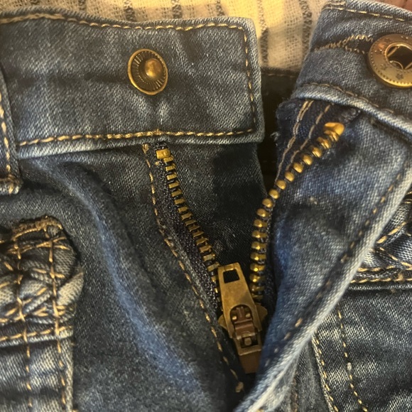 ZCO Jeans - Picture 3 of 4